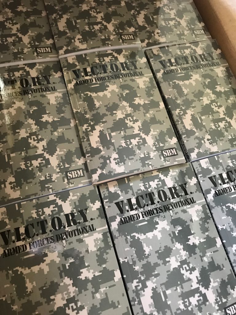 RedVoter4Life's tweet photo. #VICTORY, an #ArmedForces #Devotional, now available in print.
Details: https://t.co/gat3sUB3Za
@SoldiersBible @jhoben
#PJNET #JanRoss https://t.co/CfrXN3iyto