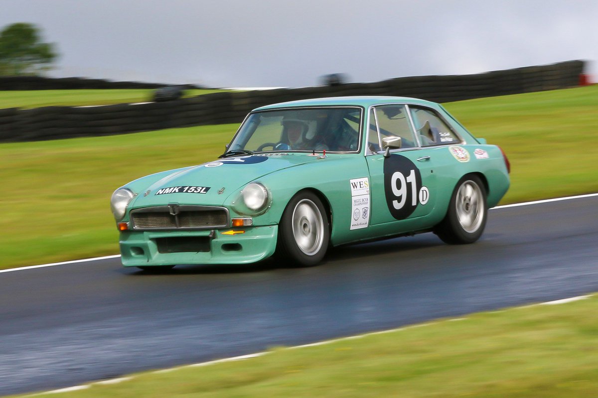 MGCarClub's tweet photo. Our @CadwellPark 📸 gallery is now online 👉 https://t.co/caGBFYvGcy #MotorsportMonday https://t.co/3ceOECo5Eu