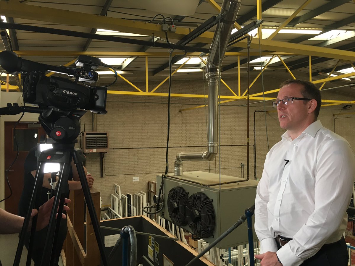 R9Experts's tweet photo. Finishing our #R9Experts video with a voiceover from @graham_howatson! #Video #ComingSoon https://t.co/G97nNIHl6x