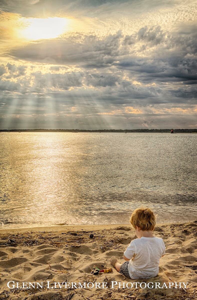 AprilLivermore's tweet photo. priceless.... #beachportraits #hdr #newburyportphotographers https://t.co/fFiJdMEokZ https://t.co/zb5rgTuAW0