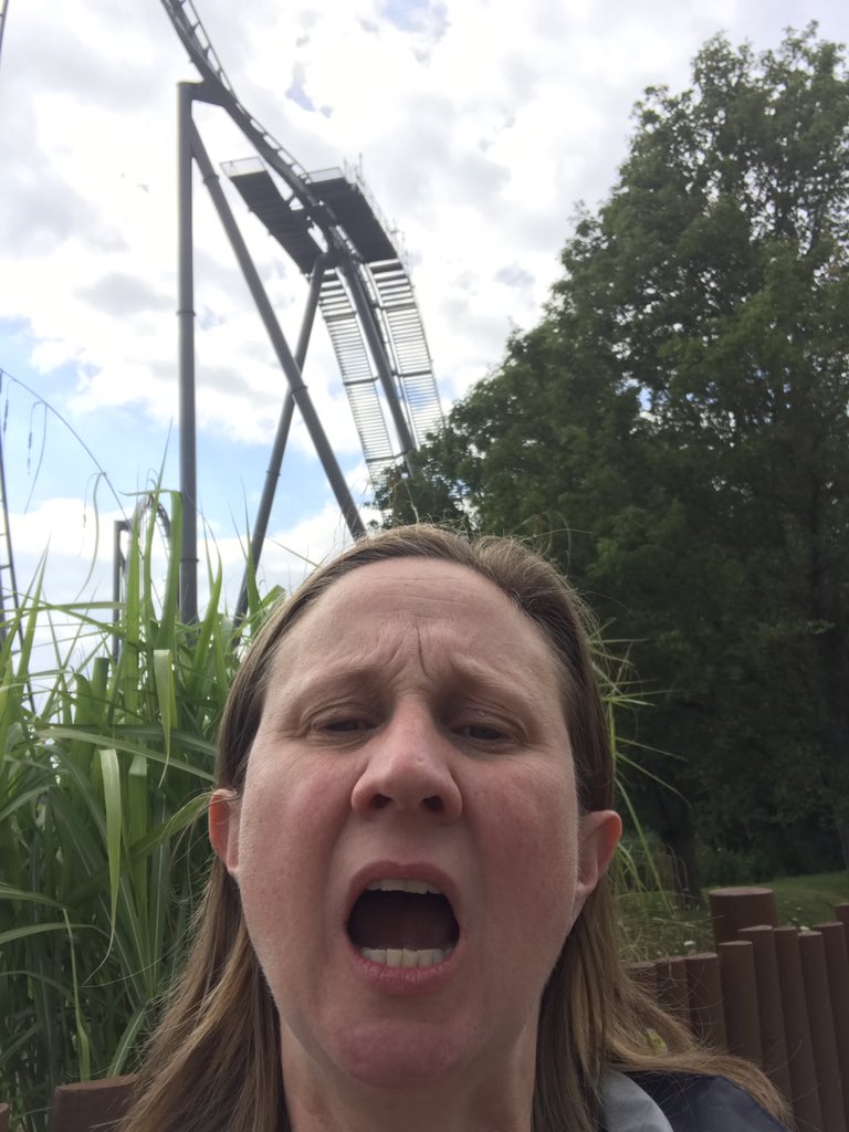 PinkOddy's tweet photo. Omg look at how high I have to climb! @THORPEPARK #coasterclimb https://t.co/MBvQMxdcKn