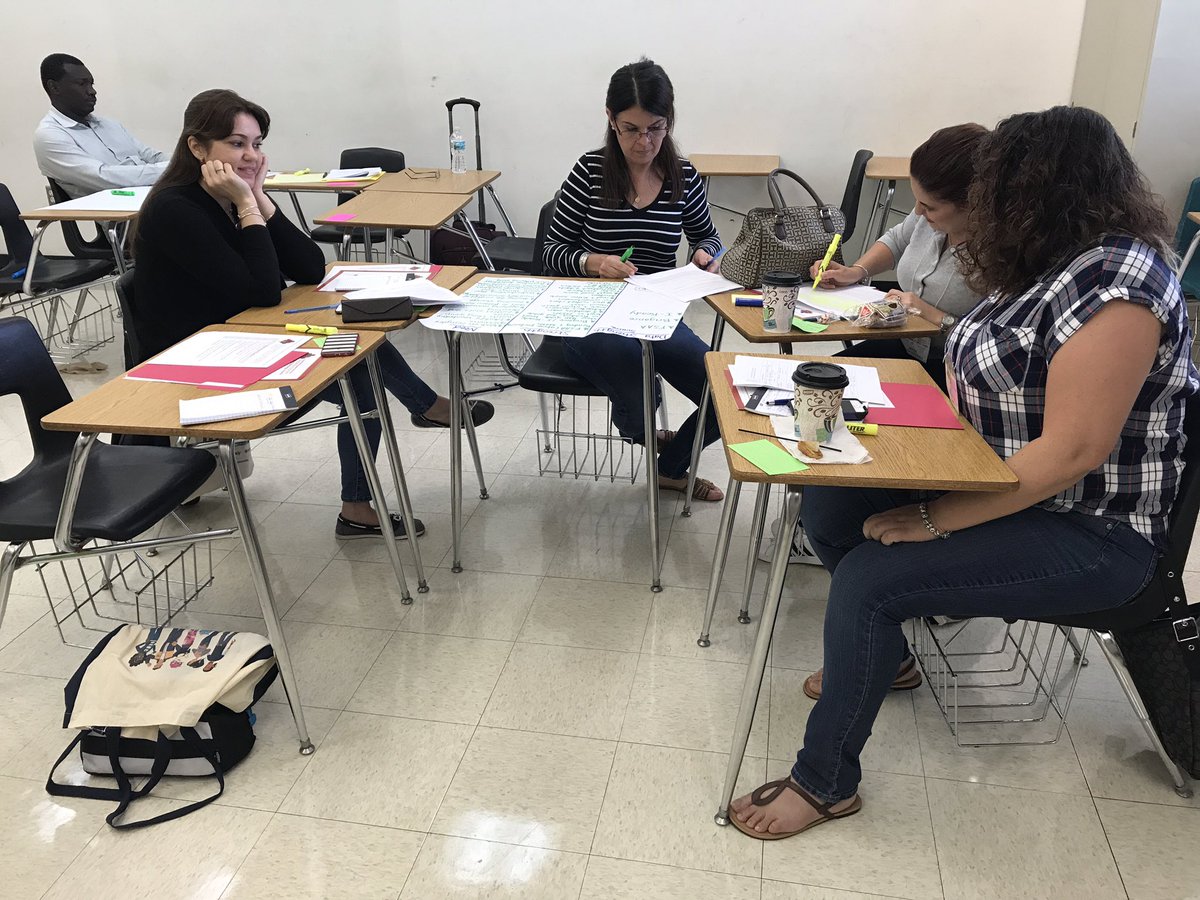 dieguez_mari's tweet photo. Groups working hard!
#3Rs @OfficeofESE #5142 https://t.co/LO7UhFjaqa