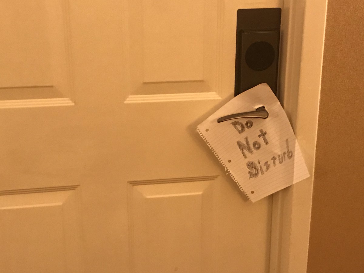 JosieCaldwell's tweet image. On my way to my newly assigned room to meet security with my new key, I saw something new! #handmadesign #donotdisturb #waiting