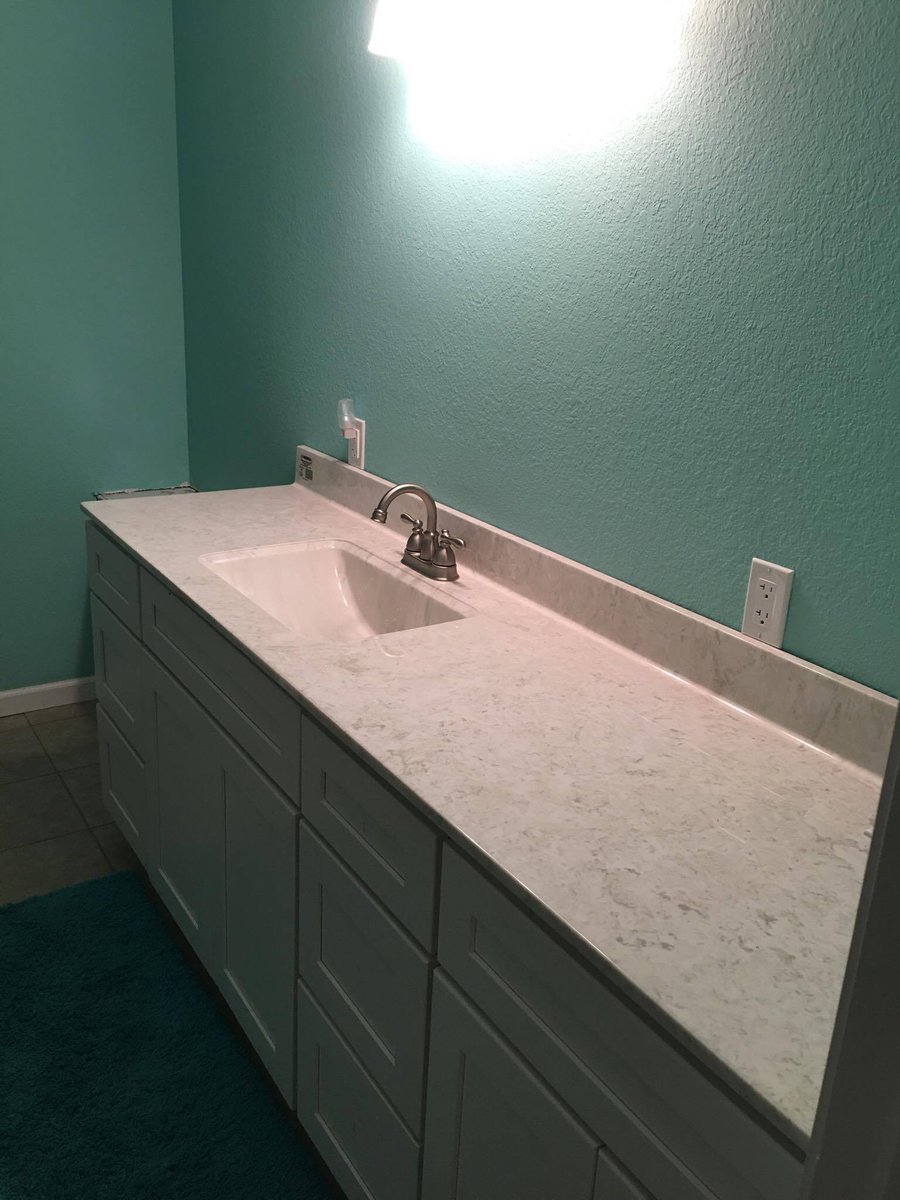 usmarble's tweet photo. #USM50for50 Steel Gray on White.  Thank you for your entry Julie from Tennessee! https://t.co/HYsf9W1bio
