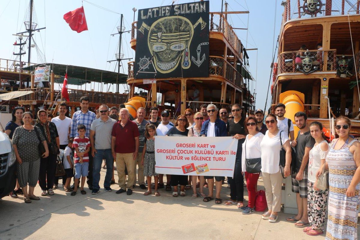 GroseriMarket's tweet photo. GROSERİ VE COCA COLA SPONSORLUĞUNDA, MÜŞTERİLERİMİZ TEKNE TURUNDA BULUŞTU. https://t.co/HVPTtPkjNr