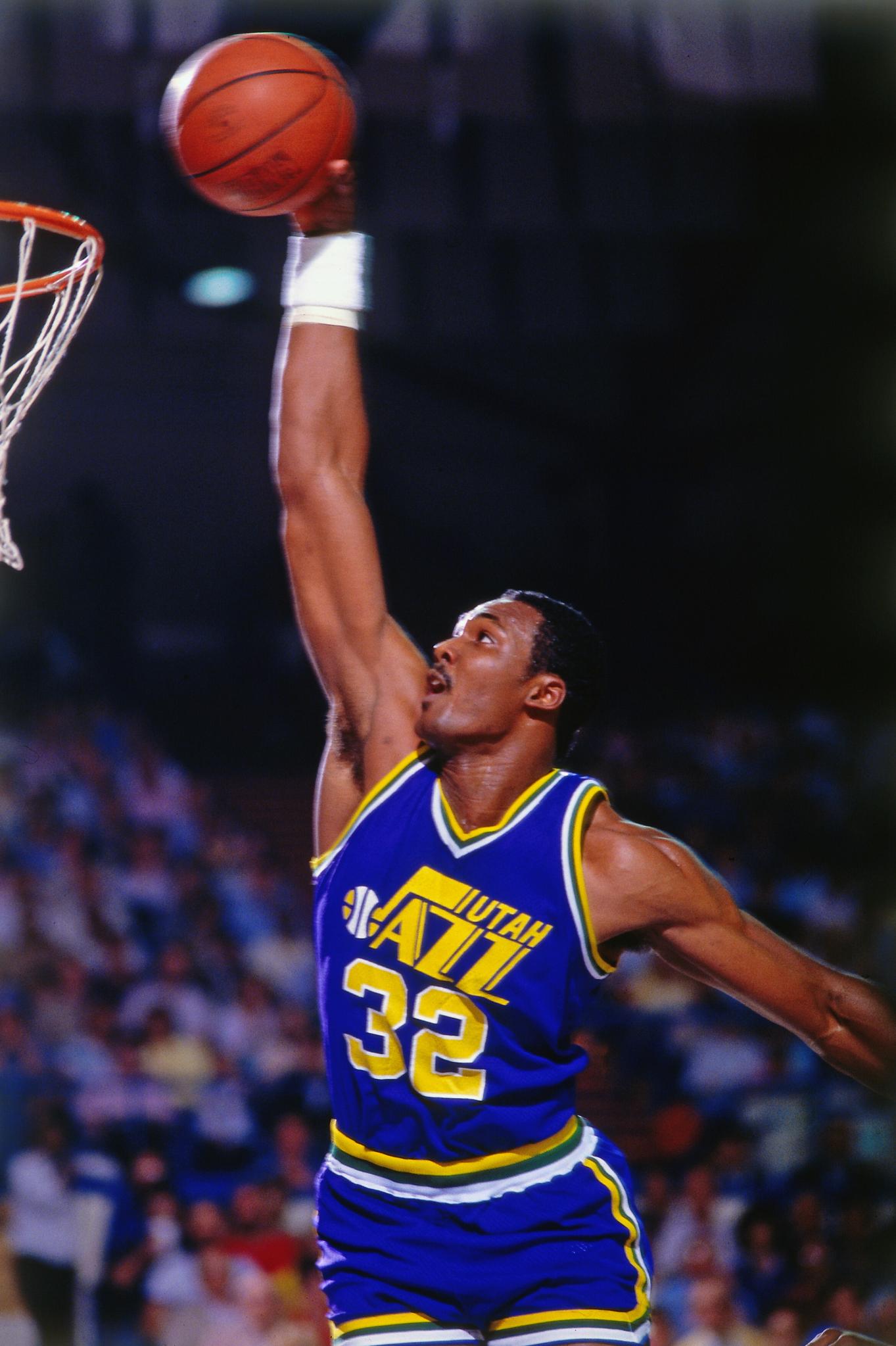 Happy 54th Birthday, Karl Malone!

Celebrate with a look back at his Hall of Fame career: 