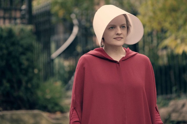 Happy birthday, Elisabeth Moss! Praise be! 