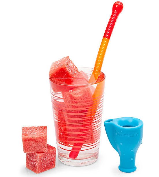 FamilyFun's tweet photo. #HealthyFamily: 3 Ways to Get Your Kids to Drink More Water https://t.co/HQqwPqSMPe https://t.co/2w2CjC9fvb