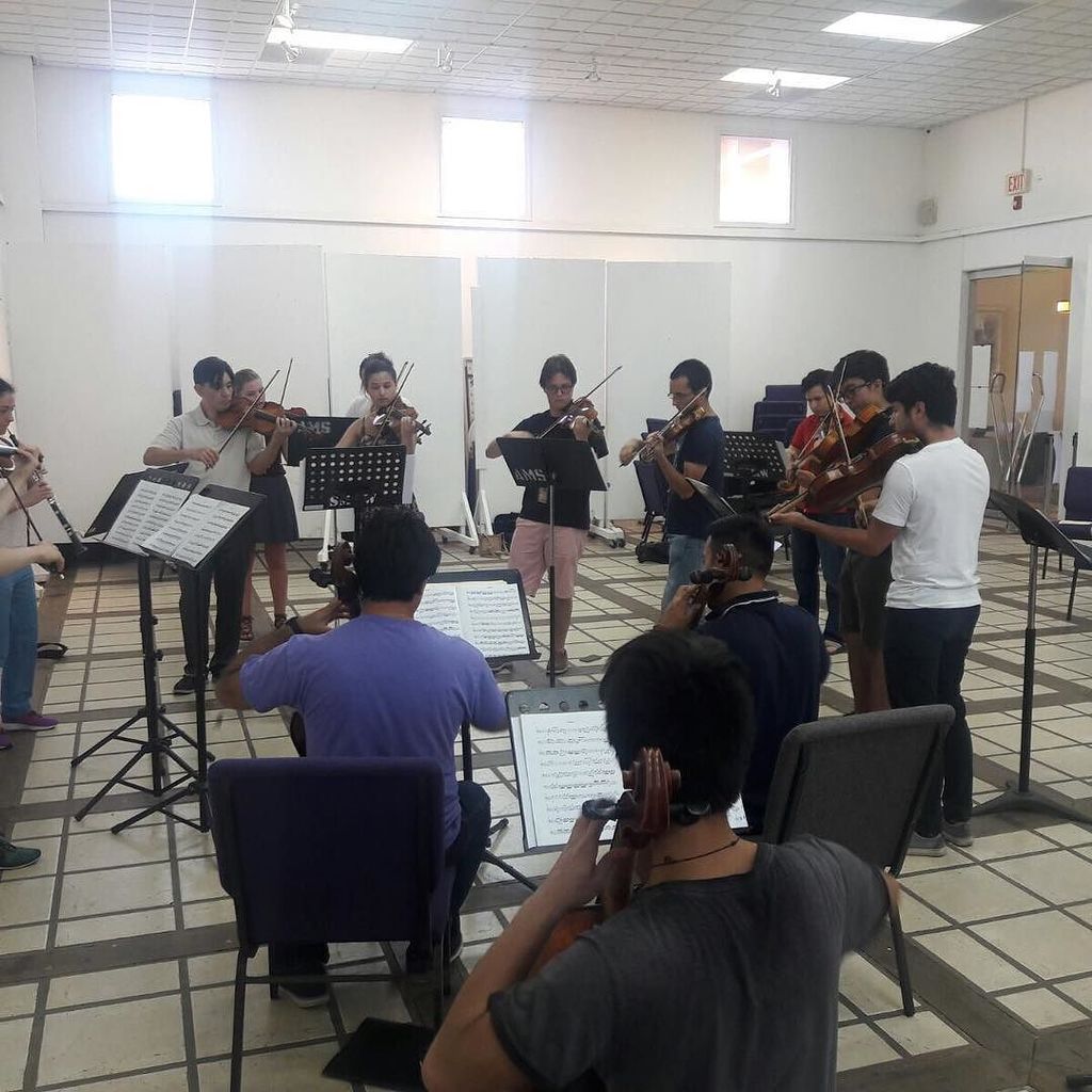 ArubaSymphonyFe's tweet photo. Concerti Grossi Orchestra rehearsal! #ASF2017 #onemusicalisland https://t.co/iXT6pjgnsS https://t.co/AKRK6uqrEw