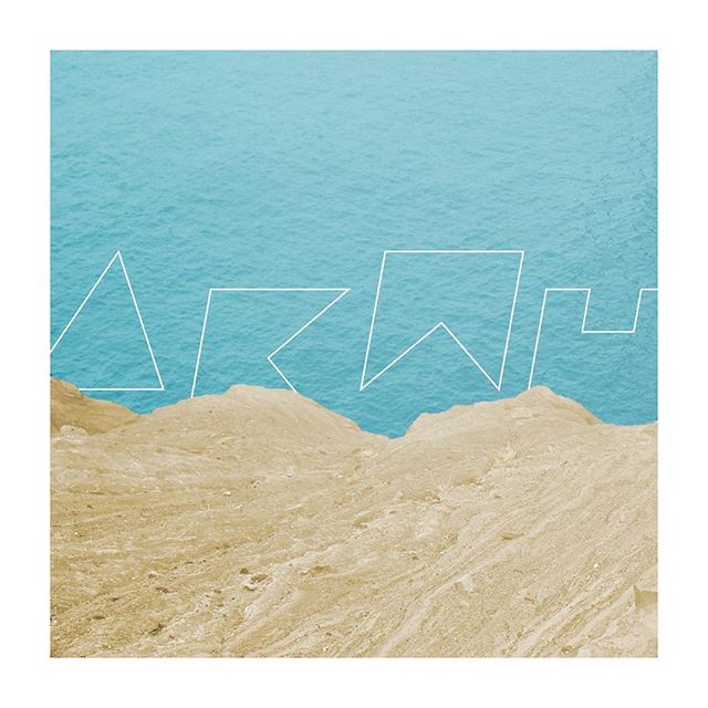 w_n__r00's tweet photo. 악뮤동상들 화이팅 !! 참 잘해~~👍🏻👏🏻👍🏻👏🏻#AKMU #악뮤 #악동뮤지션 #SUMMEREPISODE #DINOSAUR #다이노소어 #MYDARLING #마이달링 #NEWSINGLEALBUM #NEWRELEASE #OUTNOW #YG https://t.co/GJMXkOpK3s