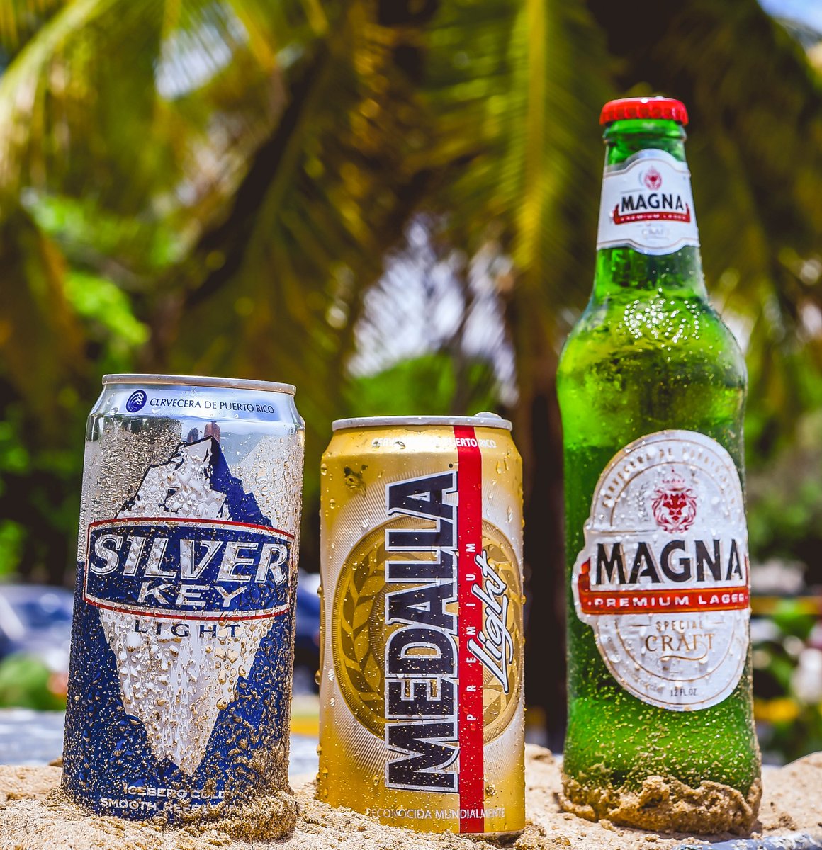 cervecerapr's tweet photo. RT si en este weekend largo tienes en mano una de las Cervezas de Puerto Rico. @Magnaspecial @Medallaofficial y #Silverkey. 🌴🏖🍻 https://t.co/4fa27EQTp2