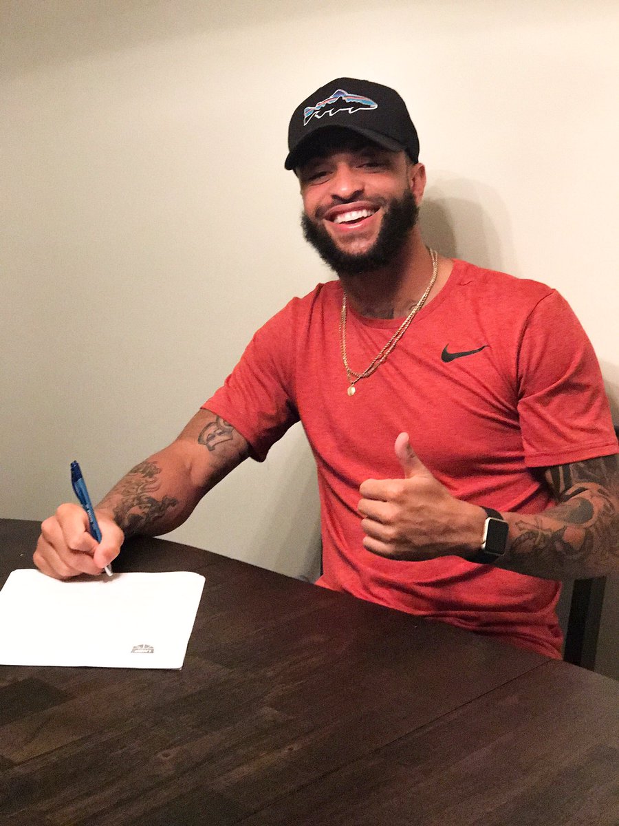 SamSanders15's tweet photo. Blessed #Mexico #LNBP 🏀🏀 https://t.co/9uUCoOqcgY