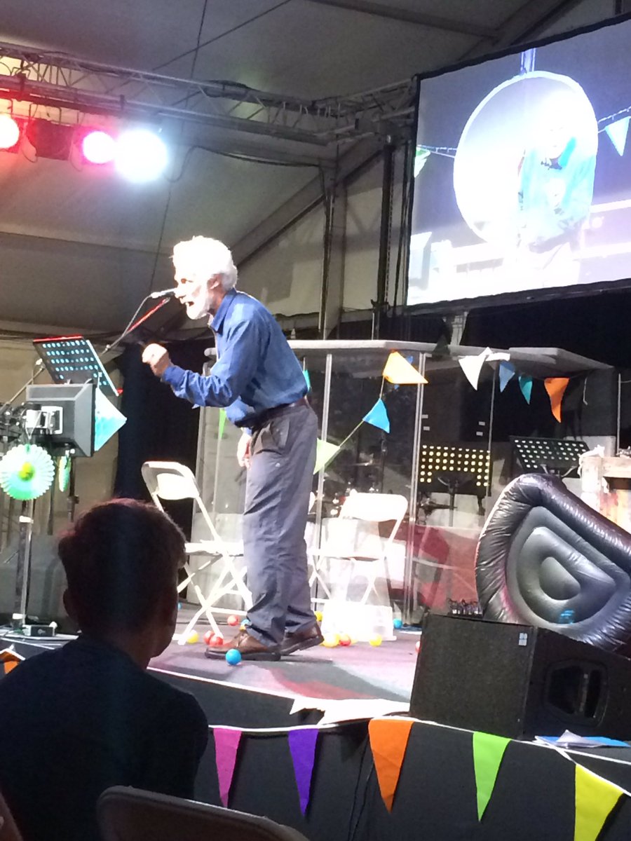 keswickyouth's tweet photo. The incredible Bruce Kuhn at Late Nite telling the story of the sinful woman like we've never heard it before https://t.co/1fpP4Gr2ws