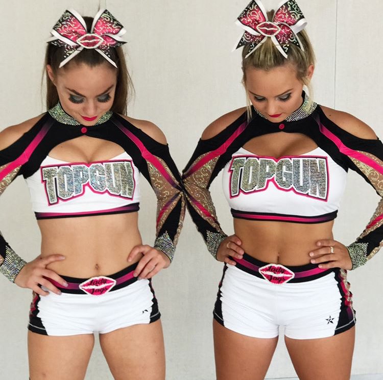 tgjags's tweet photo. Lady Jags 💋
retweet for left
like for right https://t.co/o2mrAlIi9A
