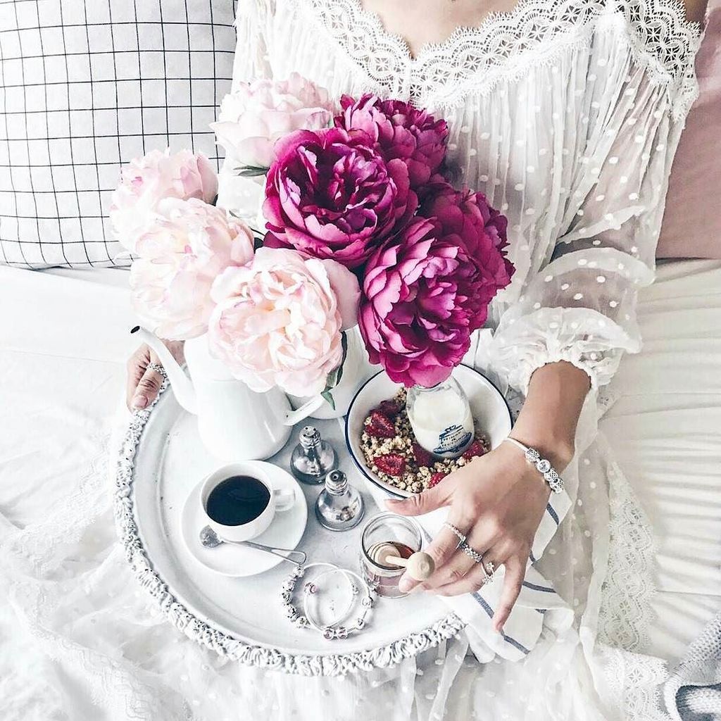 Desayunos post-boda.
.
¡Los mejores!
.
Sobre todo acompañadas de vuestro recién estrenado marido.
.
¿Hay algo mejo… ift.tt/2v1zKx7