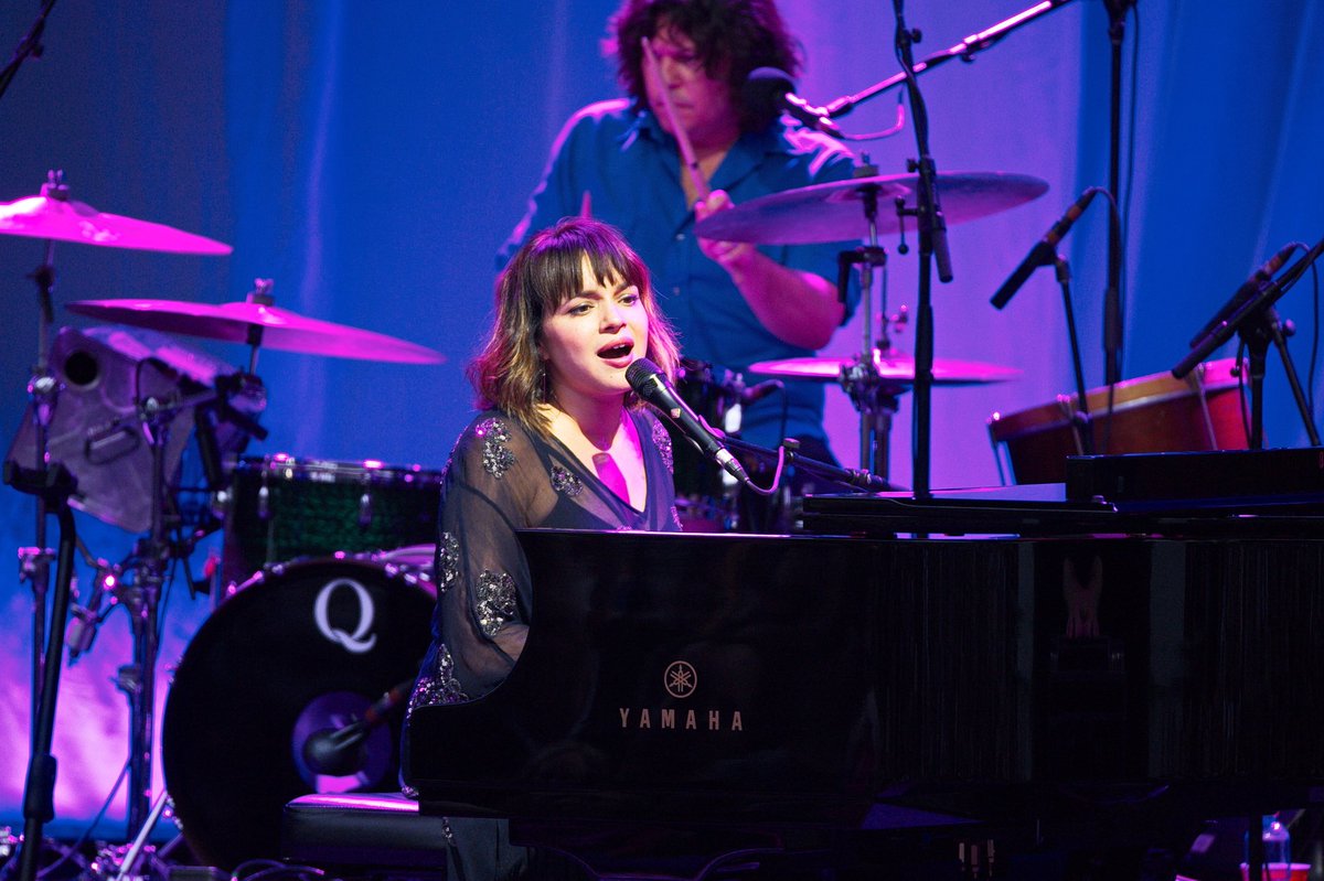 kaulphotographs's tweet photo. With @NorahJones the Live at Sunset endet. All pics online under https://t.co/jQVBpgoM93
#norahjones #liveatsunset #openair #concert #live https://t.co/WU1eKNtndk