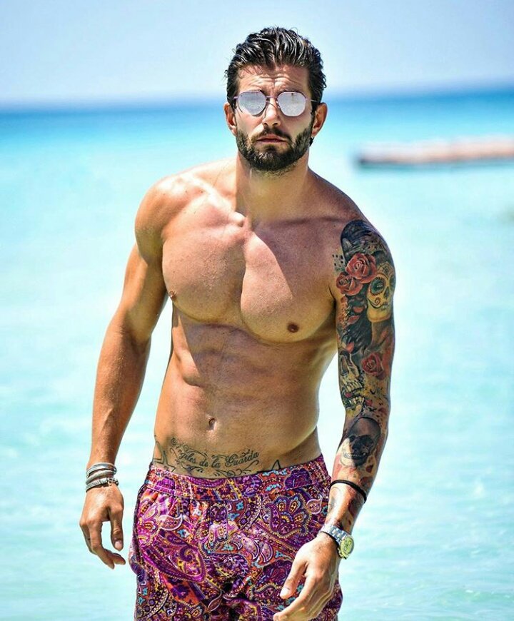 xxvalexx14's tweet photo. #TemptationIsland
Sara, pensaci bene,stai perdendo tutto sto ben di Dio https://t.co/Gtflu045dE