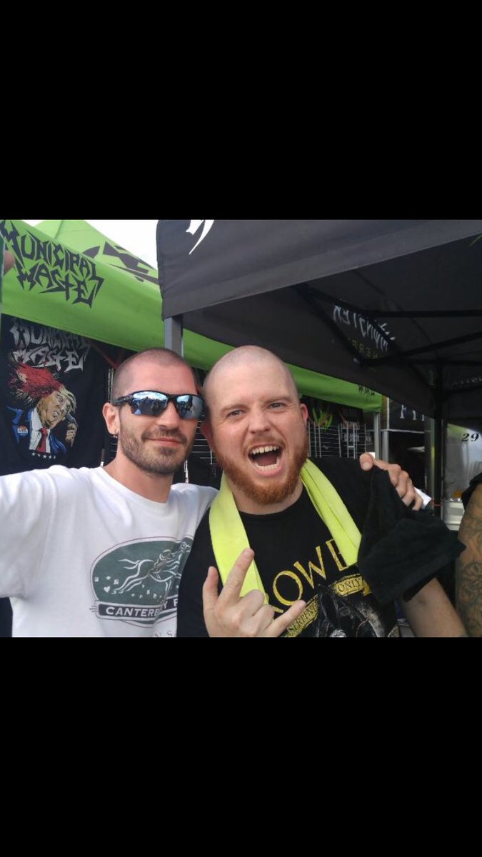 DanielRoufs's tweet photo. @hatebreed I really like this picture. It was a pleasure meeting all of you. Thanks again! #legend https://t.co/CdTGBVZa3e