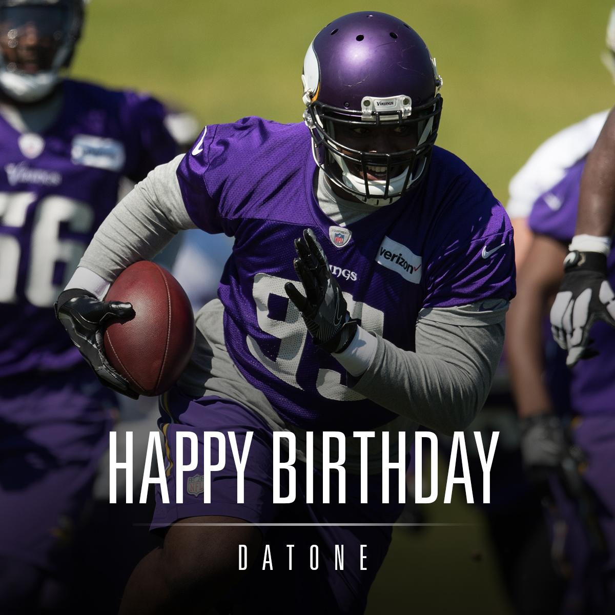 Happy birthday, @IAM_Dat_One! 🎂🎁🎉 https://t.co/GGGokDiuZo