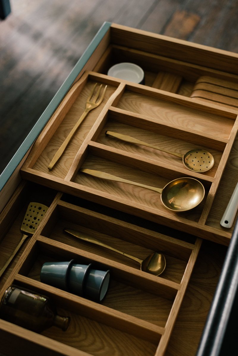 When your cupboards look just as beautiful on the inside as they do on the outside...  😍  #deVOLKitchens #craftsmanship