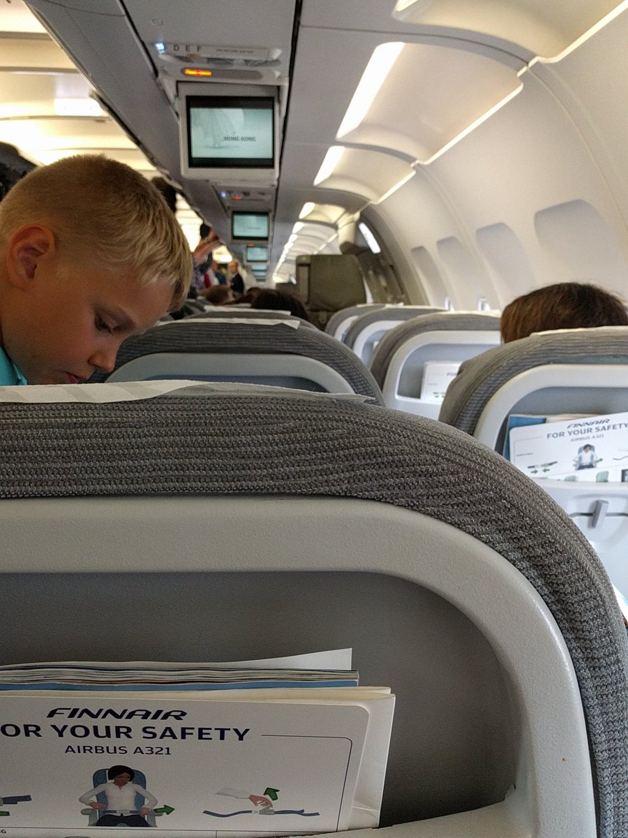 zero0signal's tweet image. youtu.be/RbM2F-cfN0A CHINA!!! | @HDblog