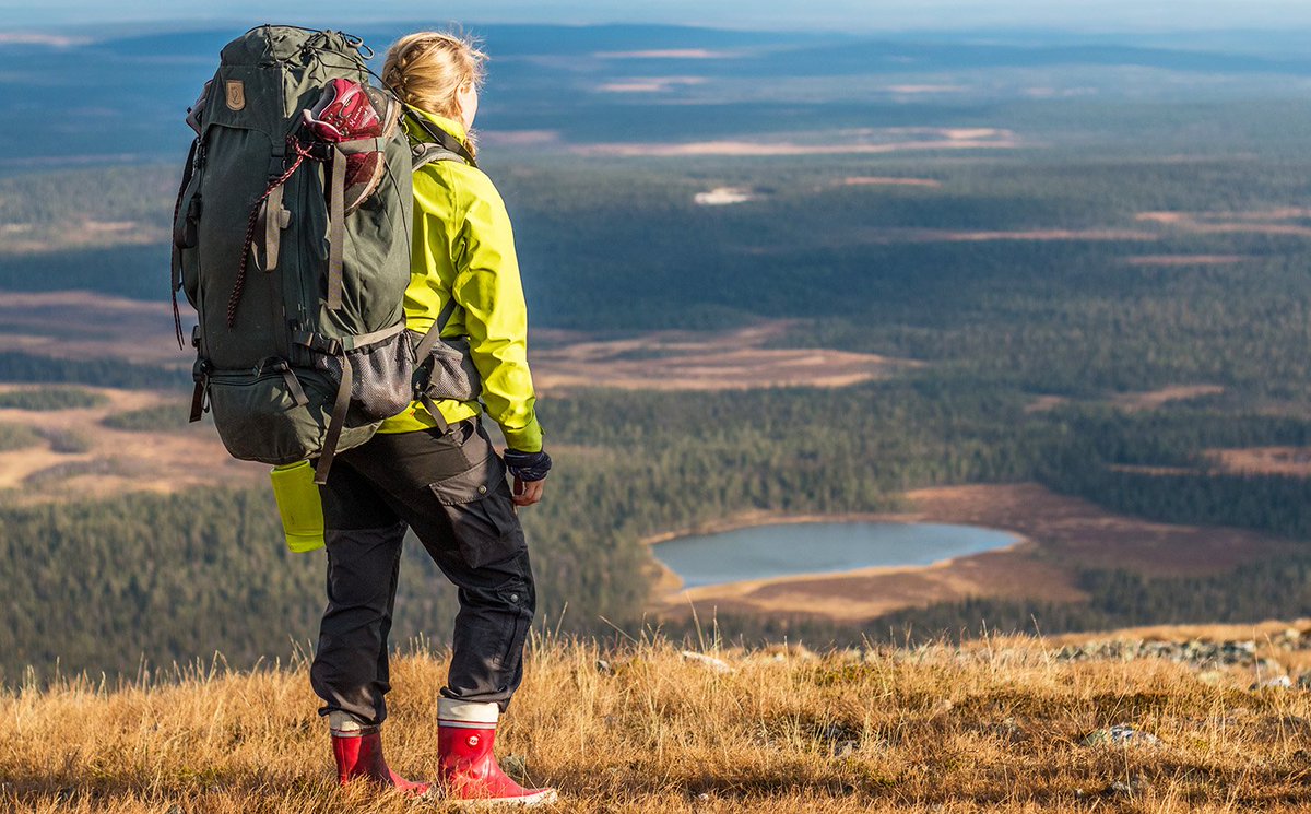 Travel like 12. Треккинг хайкинг. Хайкинг Финляндия. Пеший поход треккинг. Туристский поход.