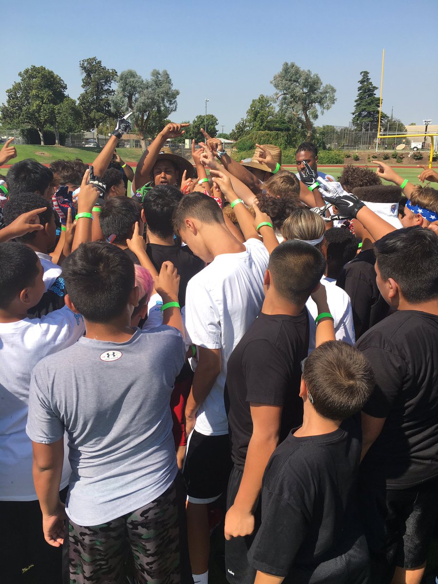 All for the kids and the city!! Can't thank everyone enough for being a part of the first #KampKendricks. Definitely won't be the last.