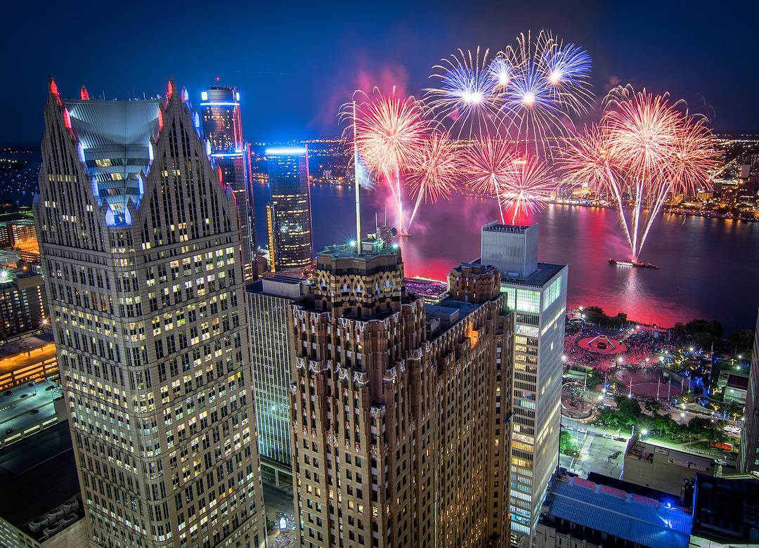 PureMichigan's tweet photo. Happy 316th Birthday Detroit!! 🎂🎈🎉 Antoine de la Mothe Cadillac founded Detroit on July 24, 1701. #VisitDetroit https://t.co/CEBGBL7zU1 https://t.co/N5TYbJSf8I