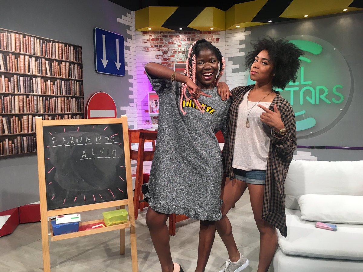 ccradical's tweet photo. Um programa nostálgico! Até amanhã! 😘 #cccasting #ccallstars https://t.co/eBdEI74w6z
