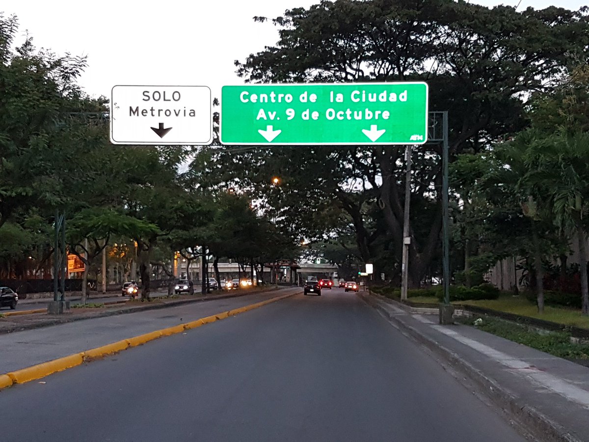 Jorg3Gom3z's tweet photo. #overheadsigns #señalesaereas #Omnicube @AveryDennison #trafficjet #impresiondigital #Proeconcreto pioneros en #Ecuador @ATMGuayaquil https://t.co/EgrvZEq8vX