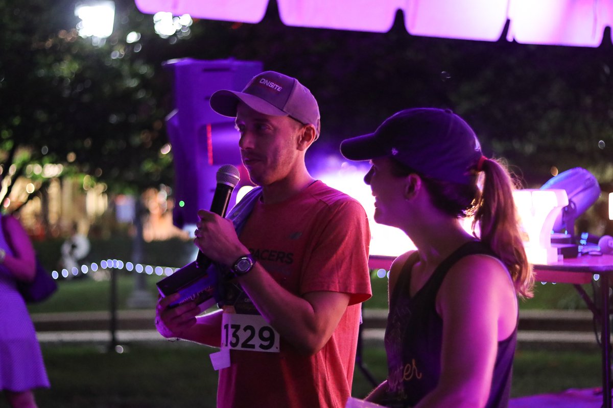 runpacers's tweet photo. #Twilighter5k, #RunBookClub, @pacethenation, & American Record holder in the Mile @alan_webb1 was there for it all!
https://t.co/svkDtXf0lr https://t.co/2rNerH52Py