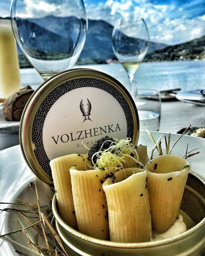 I stayed one week in #Russia and I ate #caviar on #lakemaggiore 😉 <a href="/marcosaccochef/">marco sacco</a> <a href="/volzhenka/">Volzhenka</a> #caviale #piccololago #verbania #mergozzo #lag…