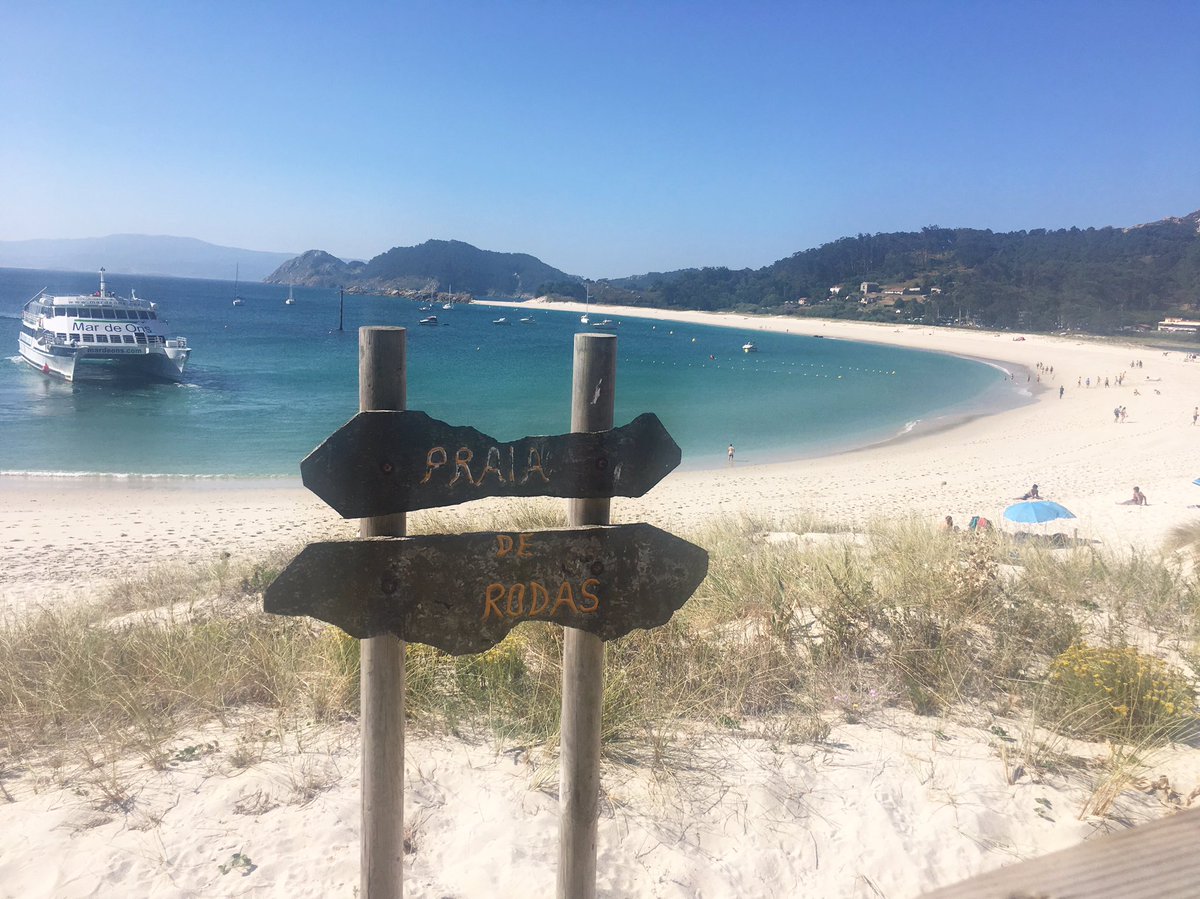 _SweetCoquette_'s tweet photo. Hemos hecho una escapadita estos días pasado a #RiasBaixas y a las #IslasCies una maravilla ¡Pero más maravillosa es la compañía! 😍🐙🌊💙 https://t.co/O34M2D6iJ1