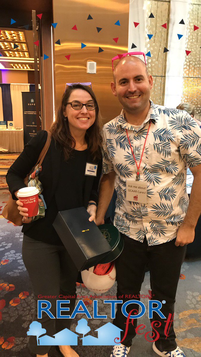 GCAARNow's tweet photo. If you're hanging out with us at #realtorfest2017, make sure to use our @Snapchat filter! #realtorfest https://t.co/zXfQ2tcvYv