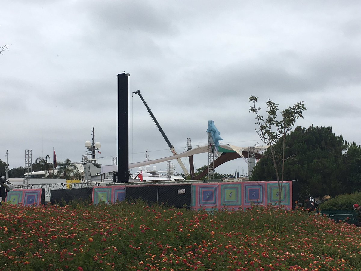 neumaverick's tweet photo. What a difference a day makes. It's even raining a little. #PostSDCC https://t.co/jnillkQFyg