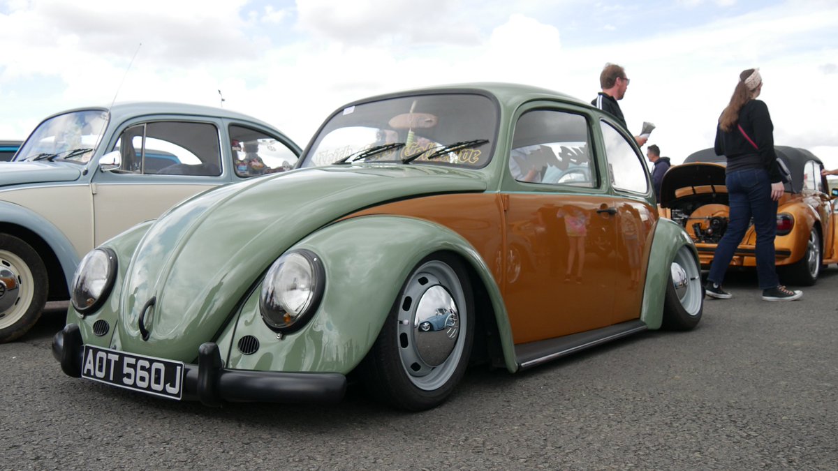 Jack_Flowers91's tweet photo. A few from Bug jam. @SantaPodRaceway @HayburnerMag @autoglym @Volkswagen @VolksWorld #BugJam31 #Volkswagen #vintagevolks #chrome https://t.co/AVpgNhr7lo