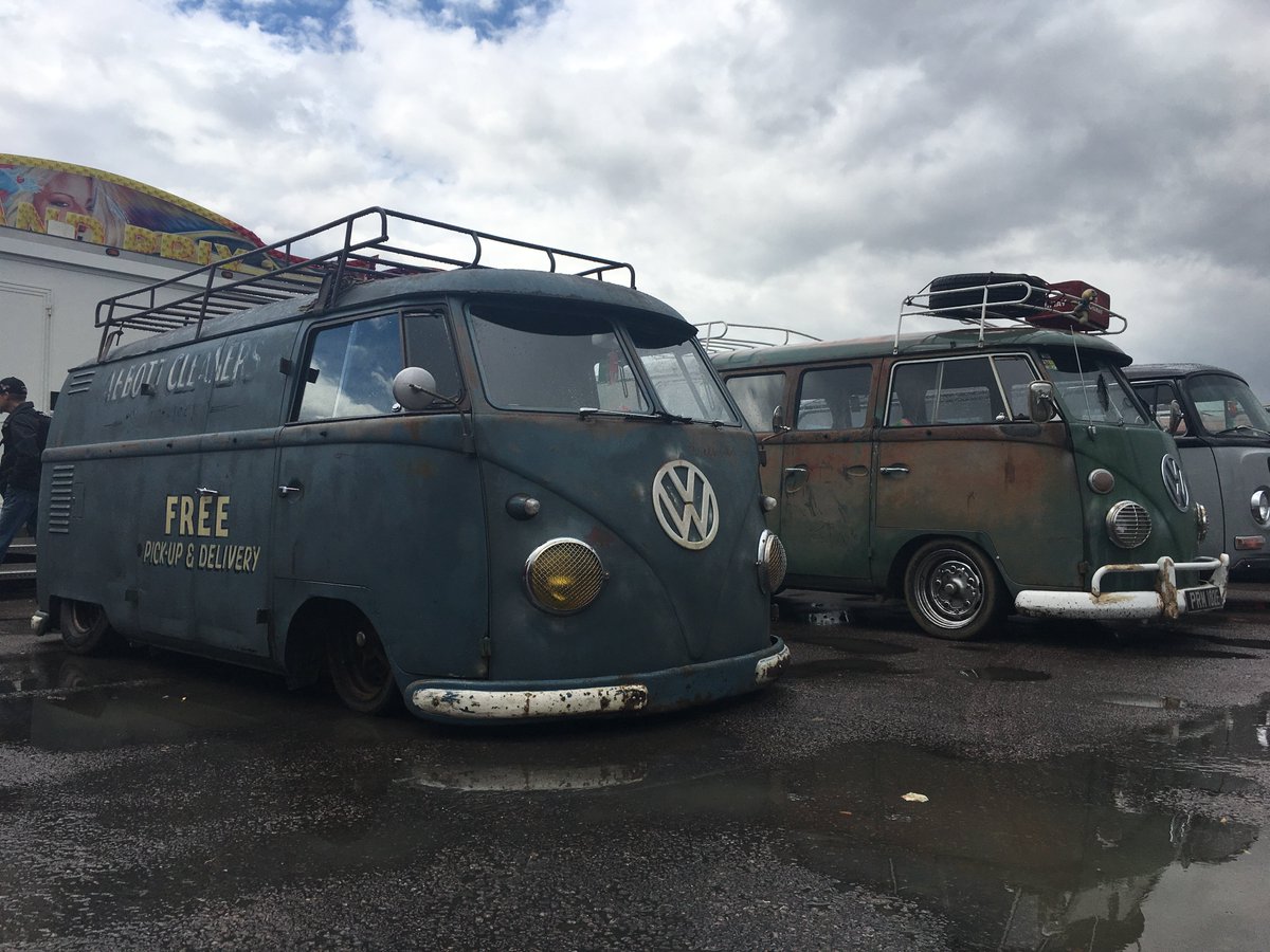 Jack_Flowers91's tweet photo. A few from Bug jam. @SantaPodRaceway @HayburnerMag @autoglym @Volkswagen @VolksWorld #BugJam31 #Volkswagen #vintagevolks #chrome https://t.co/AVpgNhr7lo