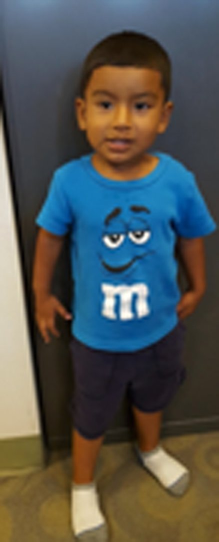 KTLA's tweet photo. #BREAKING: LAPD asking for help ID'ing this child, who was found wandering alone in North Hills  https://t.co/FaktUvGnJx https://t.co/Vvs1OmStiK