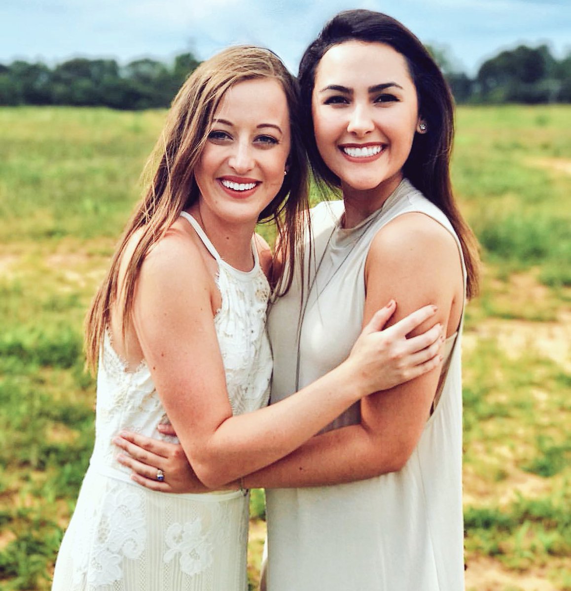 all «SMILES» because there's only 18 days left until we get to show off our amazing chapter and sisterhood to everyone!!🔆🔆🔆🔆