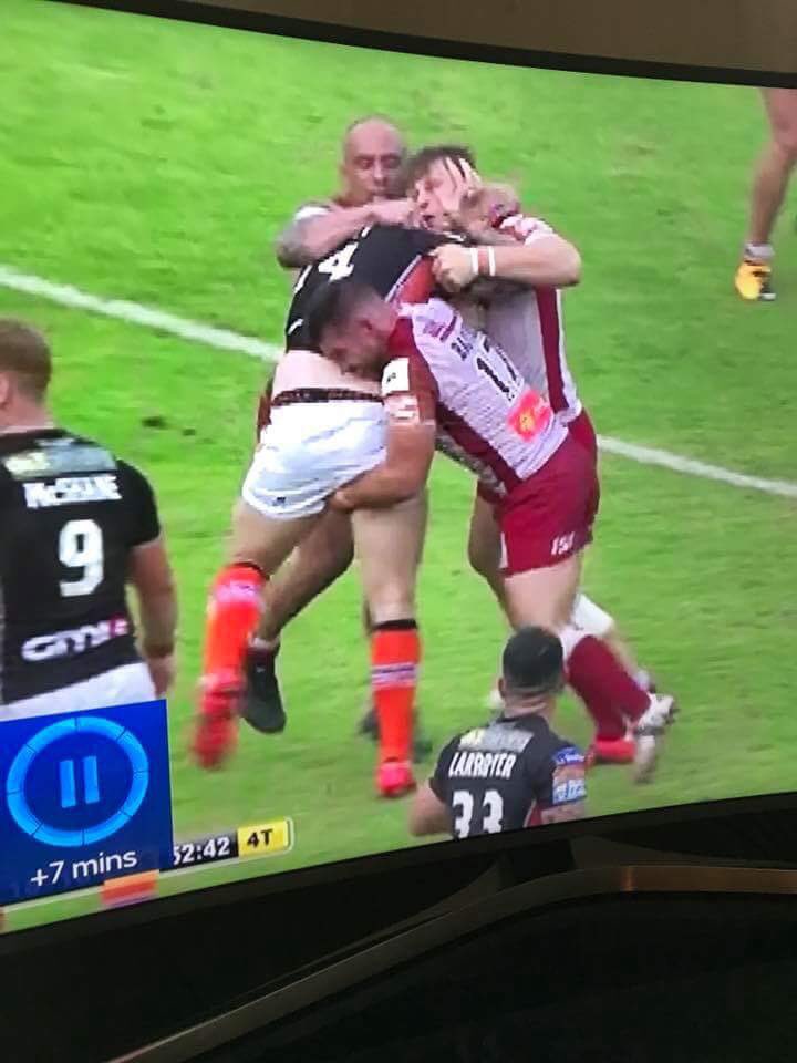 smithy2607's tweet photo. Any chance of consistency from @TheRFL @SuperLeague #DisciplinaryPanel looks pretty much same as @KevinLarroyer tackle if you ask me https://t.co/k38dUv7Tbf