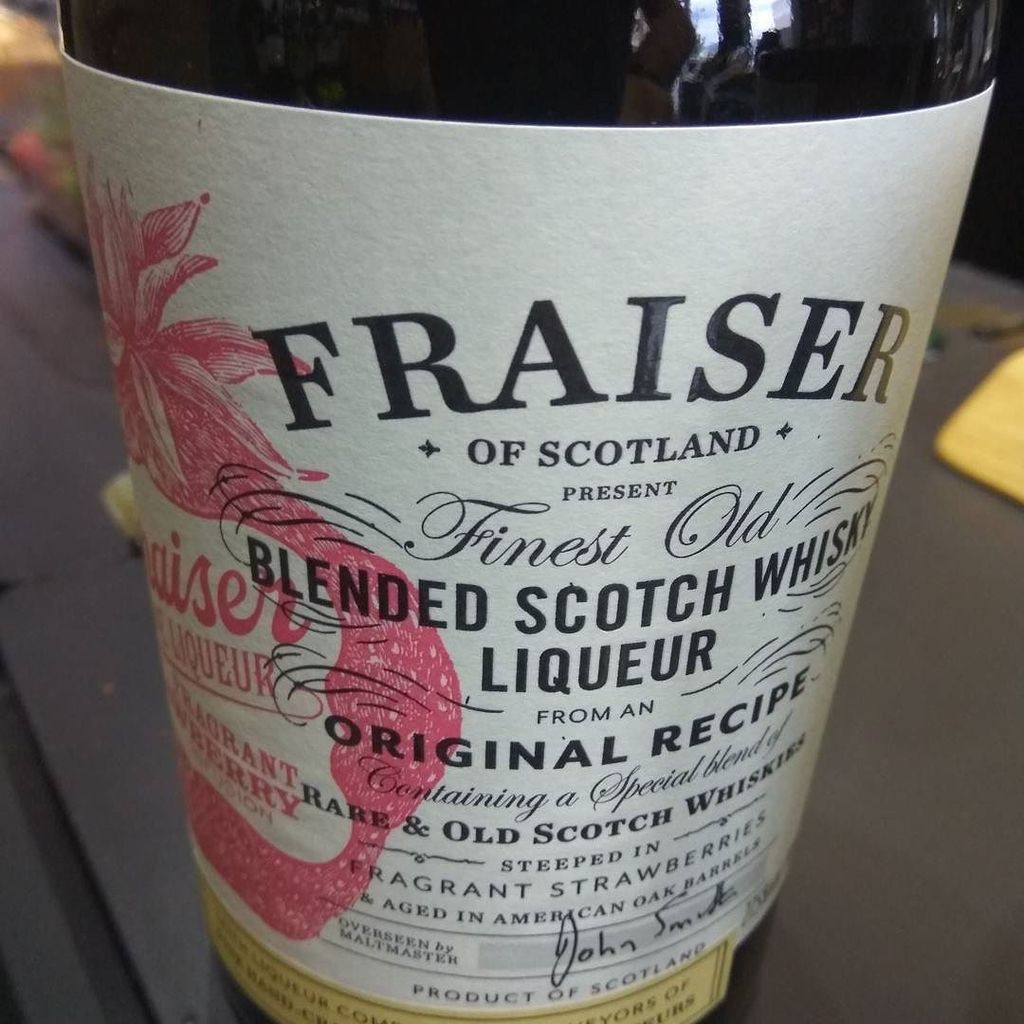 Jamiemorr2685's tweet photo. It can't be underestimated how delicious this stuff is! #fraisers #whisky #liquer #stawbs https://t.co/JPr0LtHjoz https://t.co/uOoApS2XJz