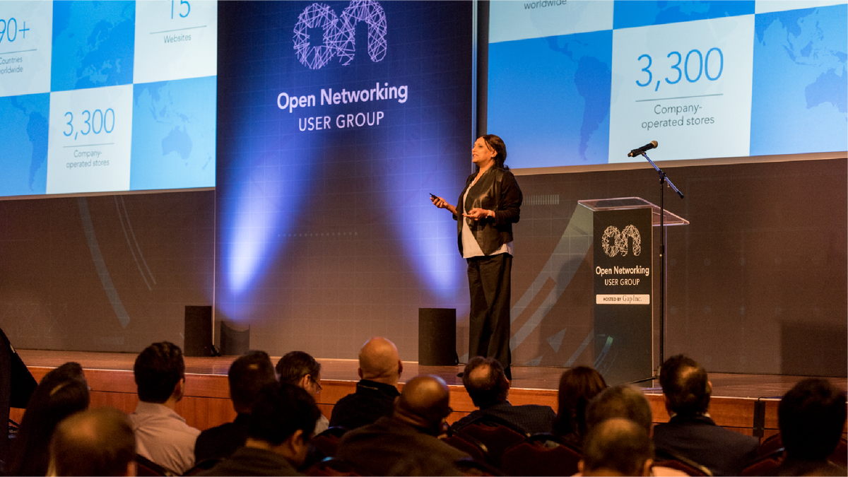 ONUG_'s tweet photo. Rathi Murthy, SVP/CTO - @Gap, presenting at #ONUGSpring17. #cloudcomputing #cloud #digitaltransformation https://t.co/dUtHf1y9pT