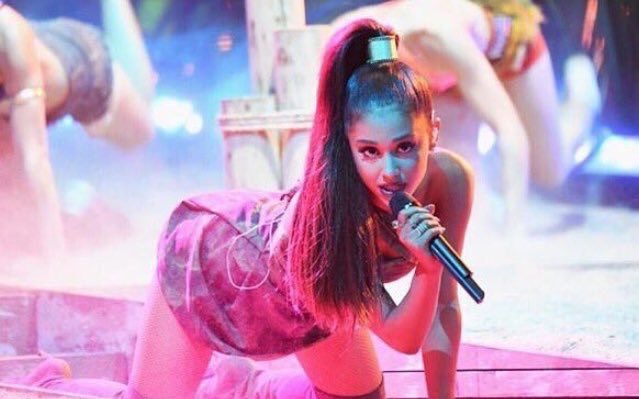 manyboca's tweet image. still not over this iconic photo. wow.