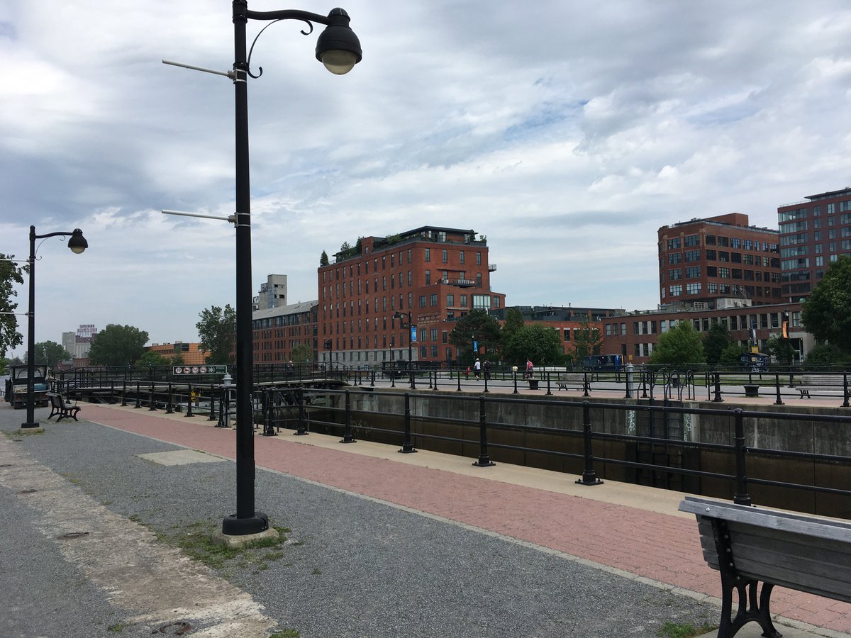 Retour du beau temps dès demain! N’oubliez pas de réserver vos billets pour la balade du Canal Lachine! 
 #mtl375 #Canada150 #canallachine
