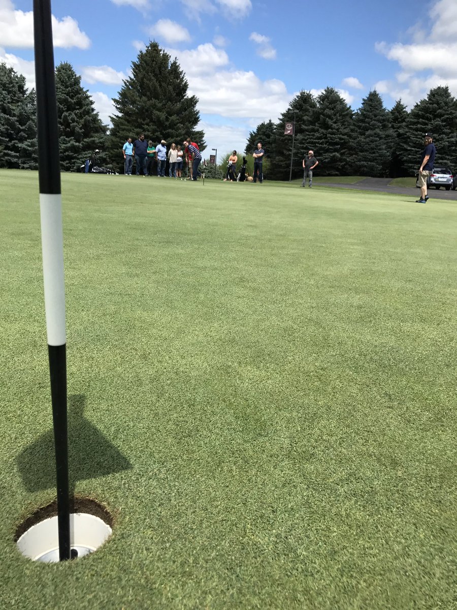 JanaVugteveen's tweet photo. Longest Putt winner @SteveD2771 ! #HeSankThisShot #ShouldHaveRecordedIt #TeamBuild @HomeDepot2771 https://t.co/ZSOOhD4QIa