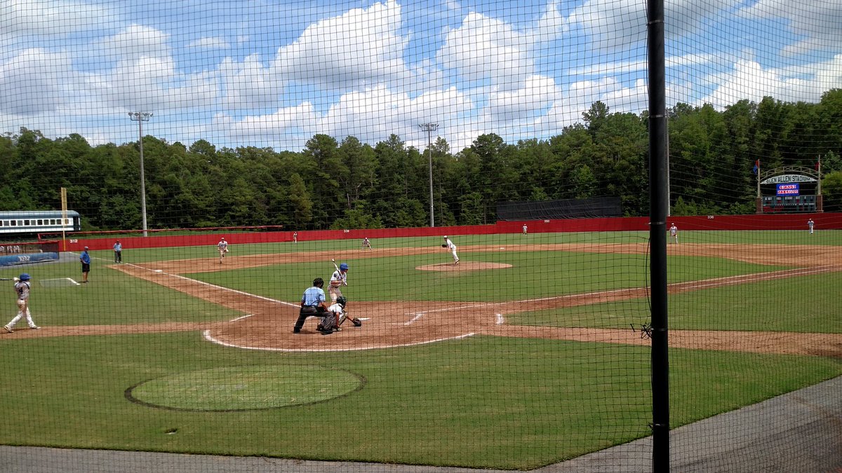 NikiD_sports's tweet photo. A beautiful day for baseball. #baseball #triplecrownsports #pathwaybb #championship βΎ π
https://t.co/VhnJfAXgge