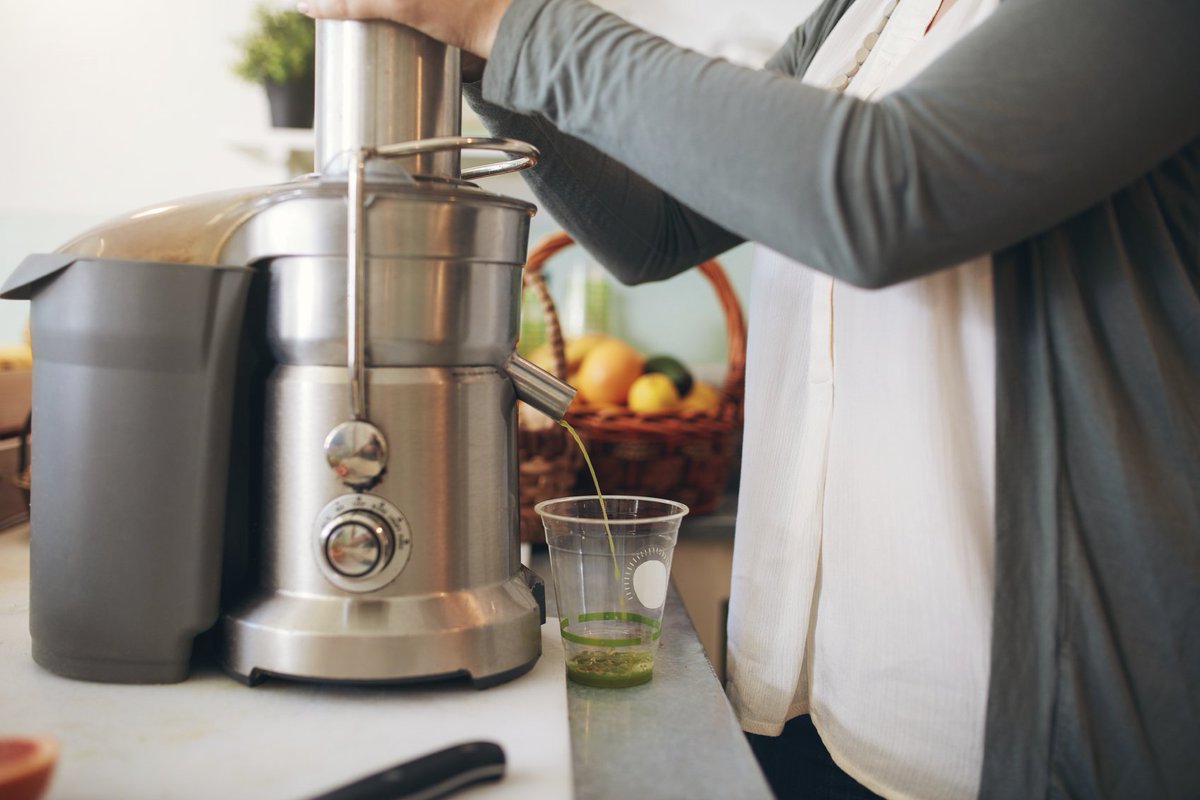 HarvardHealth's tweet photo. Fresh juice drinks can be healthy but they can be high calorie and raise blood sugar levels: https://t.co/wLQD7cGTLs #HarvardHealth https://t.co/a4wW1fWkxS