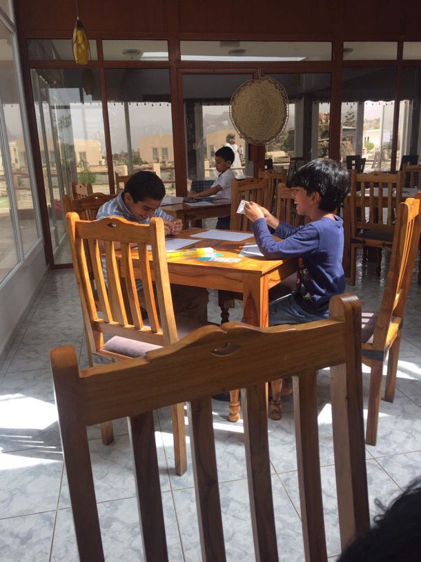 في يوم السبت ذهبنا إلى جبل شمس وتعلمنا عن المجموعة الشمسية 
وشاهدنا بالتلسكوب كوكب المريخ والمشتري
#أقلام_صغيرة