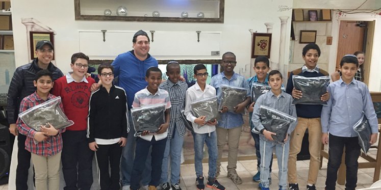 EmunahofAm's tweet photo. Celebrate a Bar or Bat Mitzvah in #Israel and share this milestone with children who live in Emunah’s children’s residential homes! https://t.co/B02GuL90iB