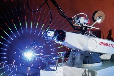 A3Robotics's tweet image. Can you name the first industrial #robot? Read all about the mechanical arm patented in 1954: ow.ly/AWhW30d9cIA #robotics